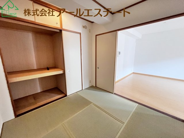 マーレ加古川駅前タワー　　JR「加古川駅」徒歩6分の和室