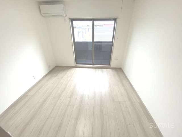 ウィングガーデン吉野町の寝室|明るい洋室☆彡