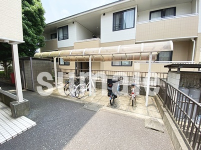 ウエストパーク三橋のその他共用部分|駐輪場です☆
