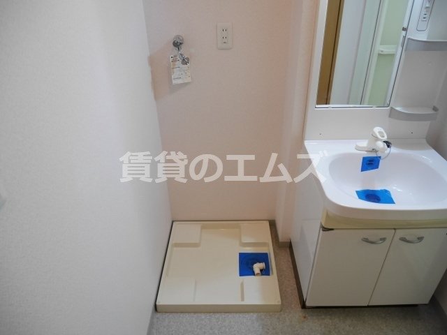 【設備】 | エスポワール南福岡 | エスポワール南福岡の室内洗濯機置き場