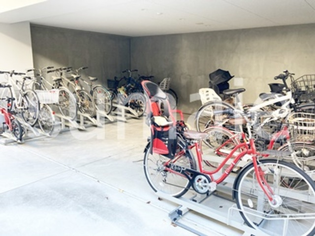 GRAN　COURT　YONOの駐車場|駐輪場です☆