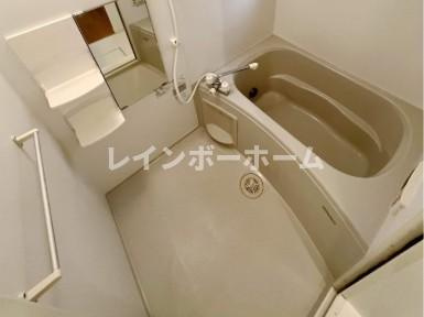 クリスタルコートの浴室