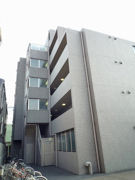 ルーブル多摩川弐番館の外観