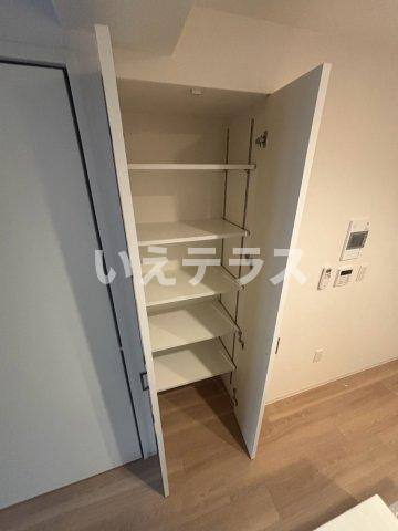 セレニテ神戸駅前アリエの収納