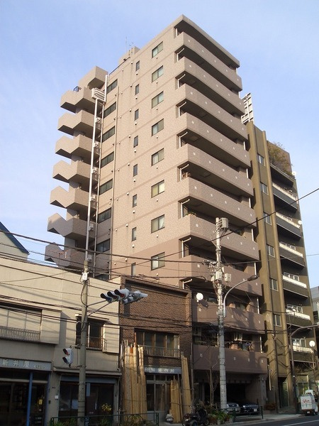プラシス門前仲町の外観