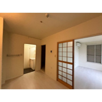 ゆったり過ごせる居間です