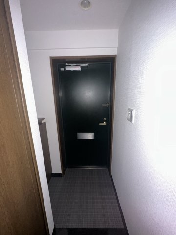 プレサンス千日前通の玄関