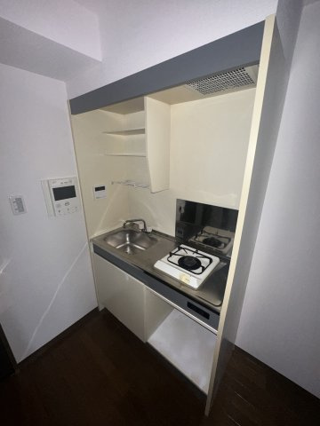 プレサンス千日前通のキッチン