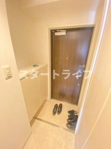豊中市三国２丁目の賃貸マンションの玄関