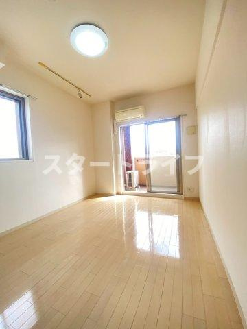 豊中市三国２丁目の賃貸マンションの寝室