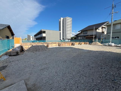 【外観】 | (仮)リバーヒルズ渡橋町１LDK | 建築現場