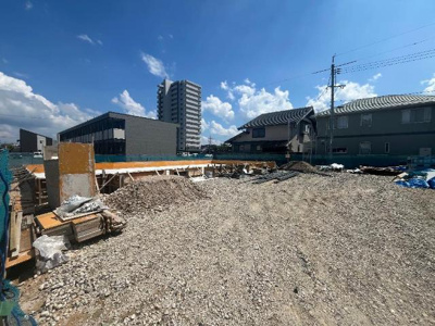 【外観】 | (仮)リバーヒルズ渡橋町１LDK | 建築現場