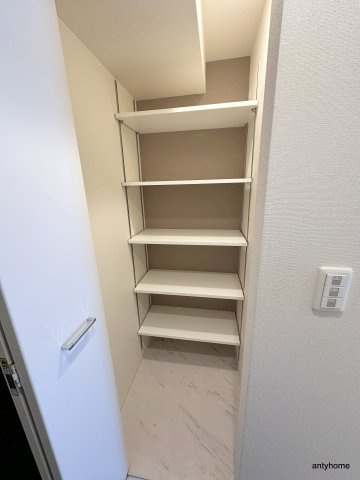 ドゥーエ立売堀　仲介手数料無料の収納