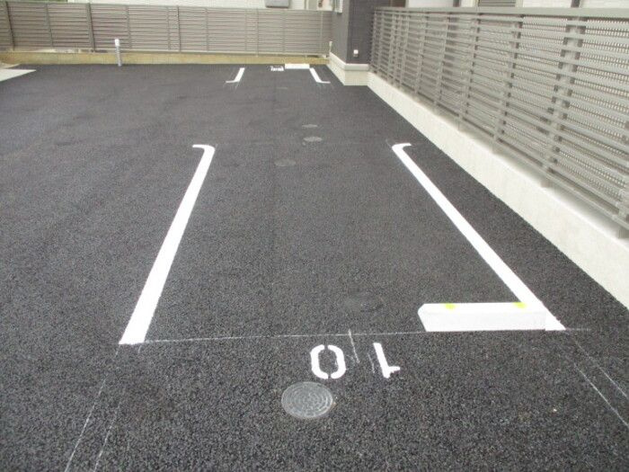 グランテラス土橋の駐車場
