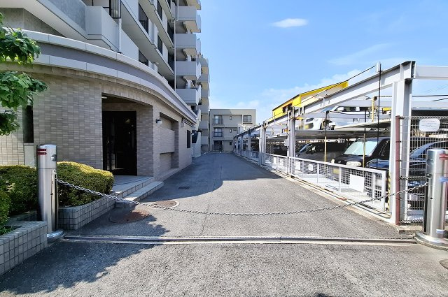 アステージ岸和田の駐車場|駐車場