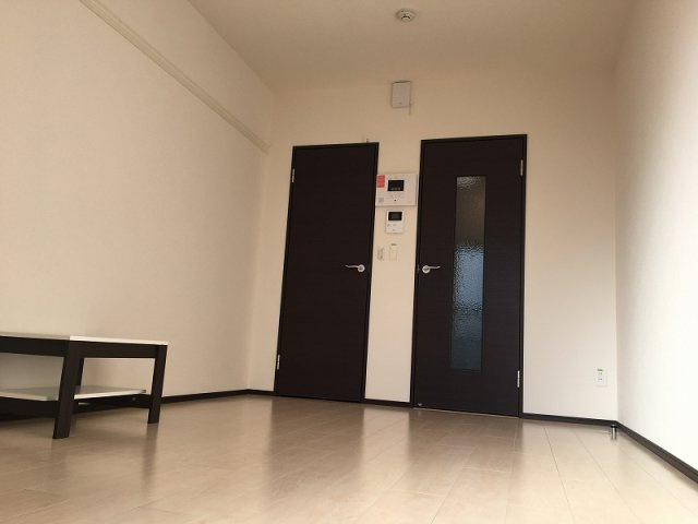 レオネクストＣＯＺＹの居間・リビング