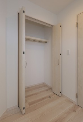 船橋市習志野台４丁目のアパートの収納