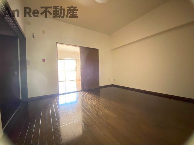 ロイヤルメゾンⅡの洋室