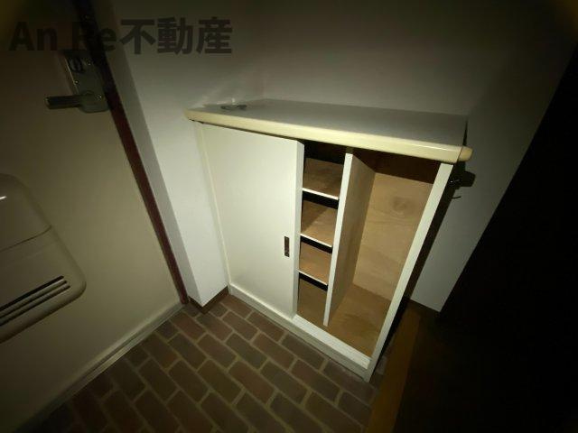 ロイヤルメゾンⅡの玄関