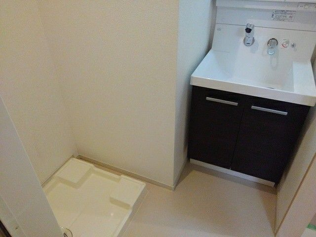 ヴェルメイユの洗面所