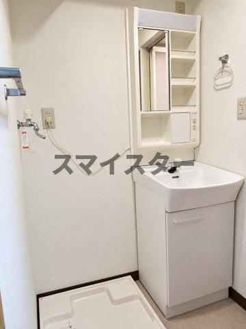 宇田川柏ビルの独立洗面台