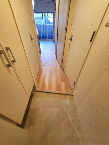 セレニテ天六ミラクの玄関
