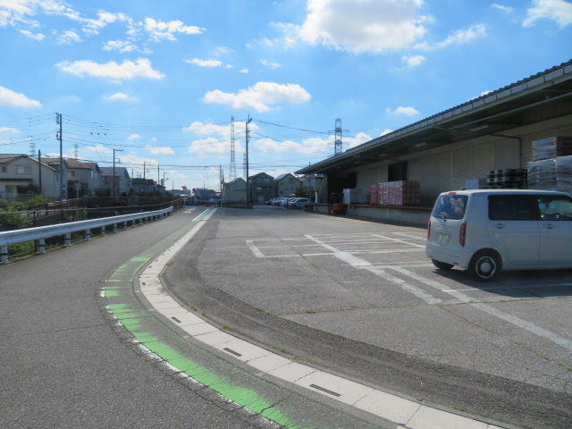 川口市大字峯の倉庫