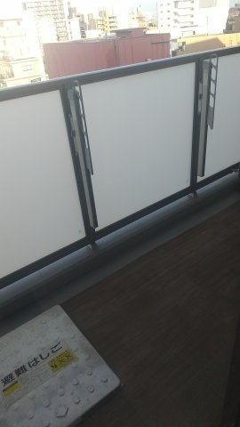 川崎市中原区新丸子町の賃貸マンションのバルコニー