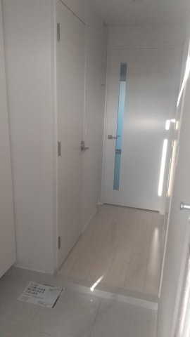 川崎市中原区新丸子町の賃貸マンションの居間・リビング