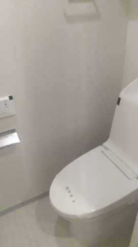 川崎市中原区新丸子町の賃貸マンションのトイレ