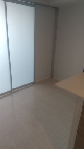 川崎市中原区新丸子町の賃貸マンションの居間・リビング