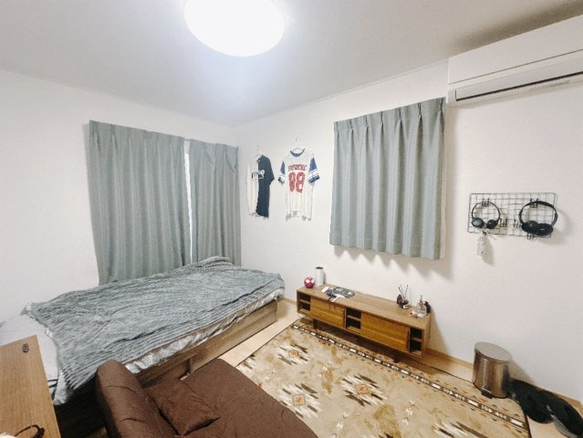 【中古戸建】館林市大谷町の洋室|■洋室｜子供部屋のメリットは「自立心を養うことができる」「自分で整理整頓できるようになる」そして、お子様が成長した際には「プライバシーを確保できる」といい事だらけ♪