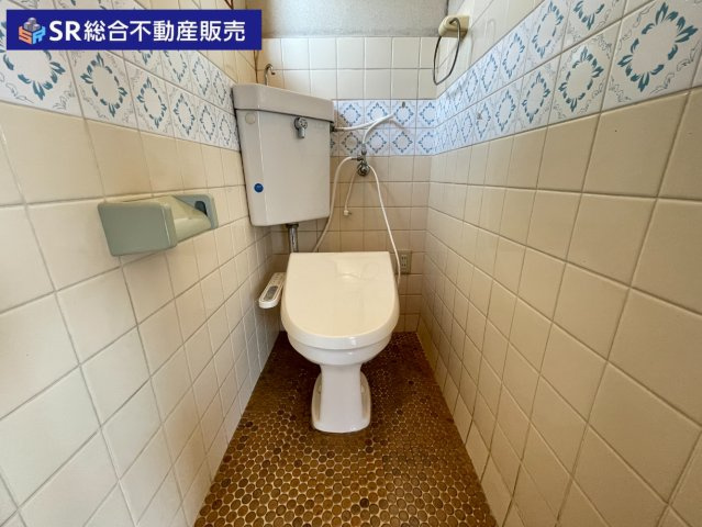 加納2丁目中古戸建のトイレ|温水洗浄便座もございます♪