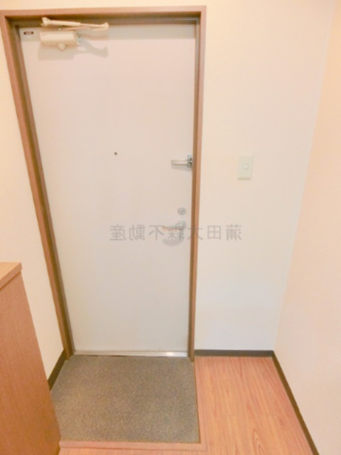 ダイヤモンドレジデンス中央の玄関