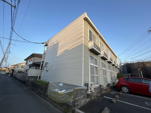 レオパレスアイリスの外観