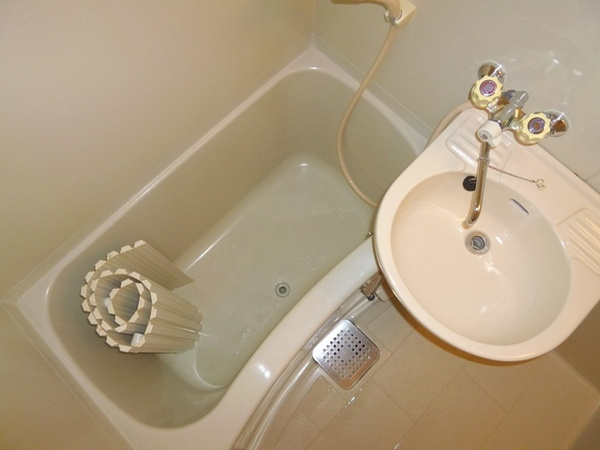 シンプルで使いやすい浴室です！