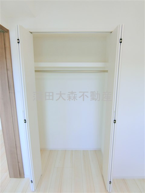 アークマーク大森町レジデンスの収納|洋室4.6帖の収納　クローゼット