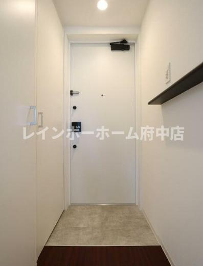 アピエレガーデンの玄関
