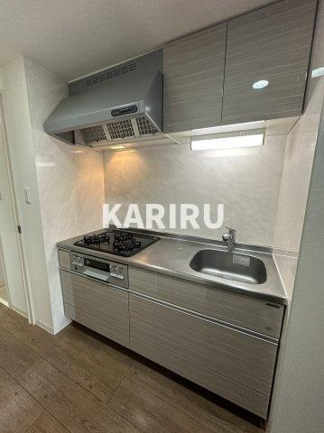 京橋イーストガーデンのキッチン|同物件別部屋の写真です。