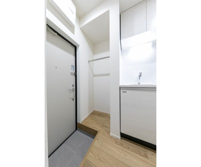 ＷｏｏｄＣｒｅｓｔ中延Ｒｅｓｉｄｅｎｃｅの玄関