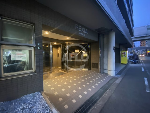 レクシア西九条のエントランス|レクシア西九条　エントランス