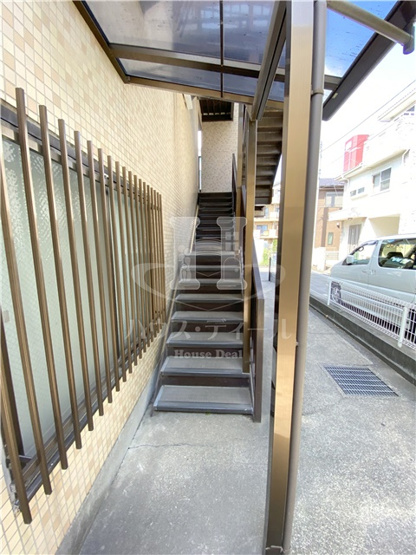 【エントランス】 | 駒崎ハイツ | エントランスです