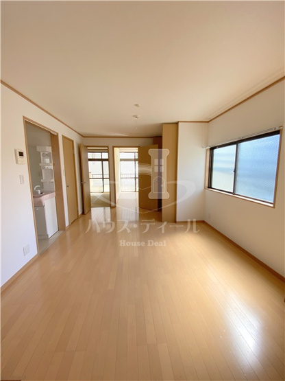 【居間・リビング】 | 駒崎ハイツ | 別号室参考写真です