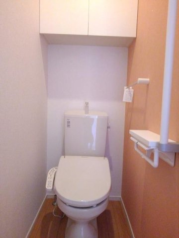 ドゥ・ステージアⅧのトイレ|落ち着いたトイレです