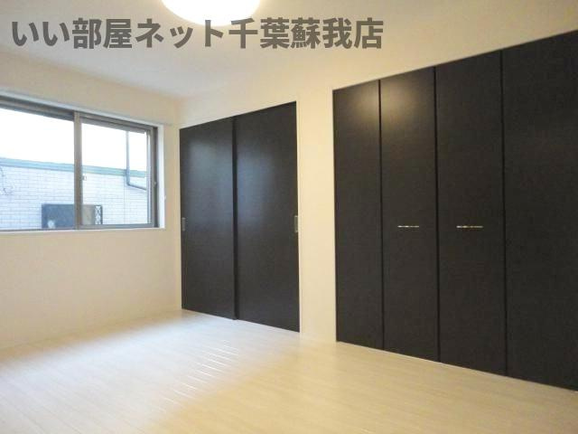 フリュレーヴの洋室|落ち着いた色調の洋室です