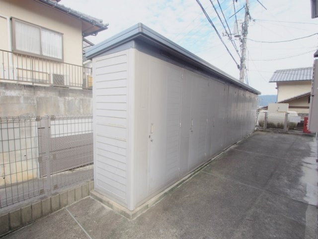 リビングタウン山本B棟の地図