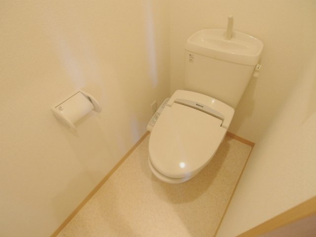 リビングタウン山本B棟のトイレ