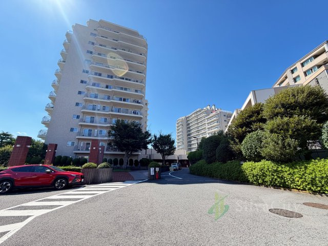 シーアイマンション駒場B棟の外観