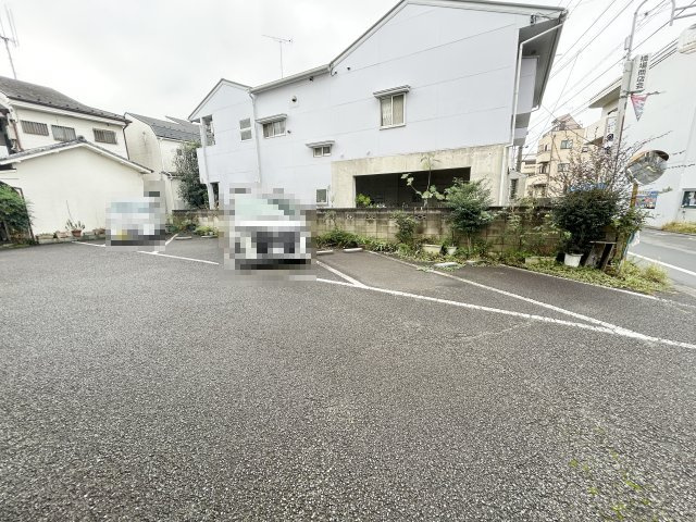 クラッセンハイムの駐車場
