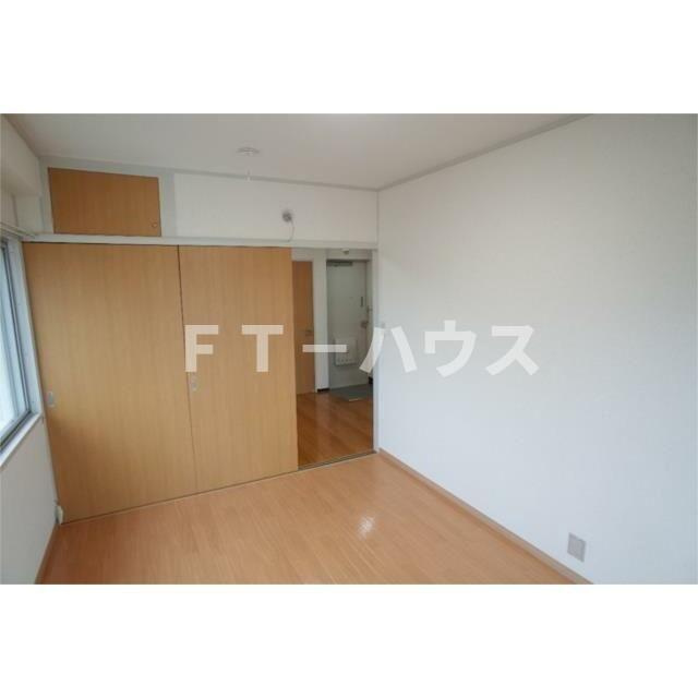 ハイツ橋本の寝室